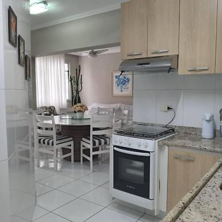 Apartamento completo na calçada da praia Apartment Guaruja Exterior photo