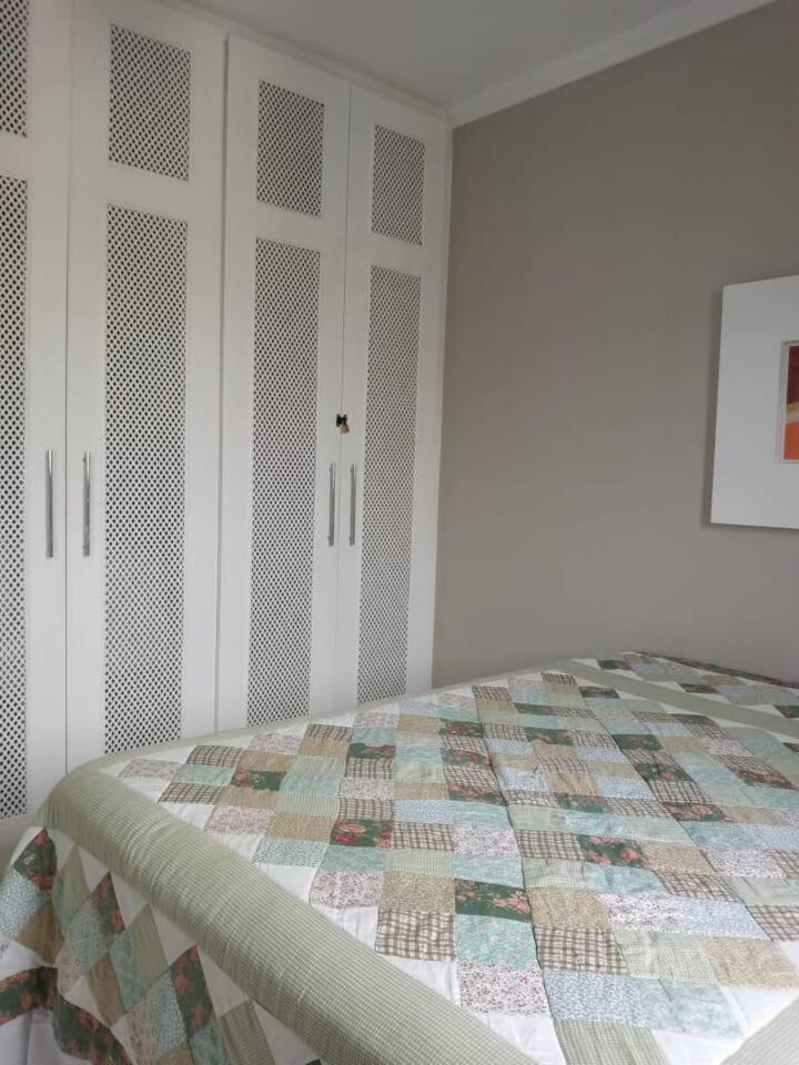 Apartamento completo na calçada da praia Apartment Guaruja Exterior photo
